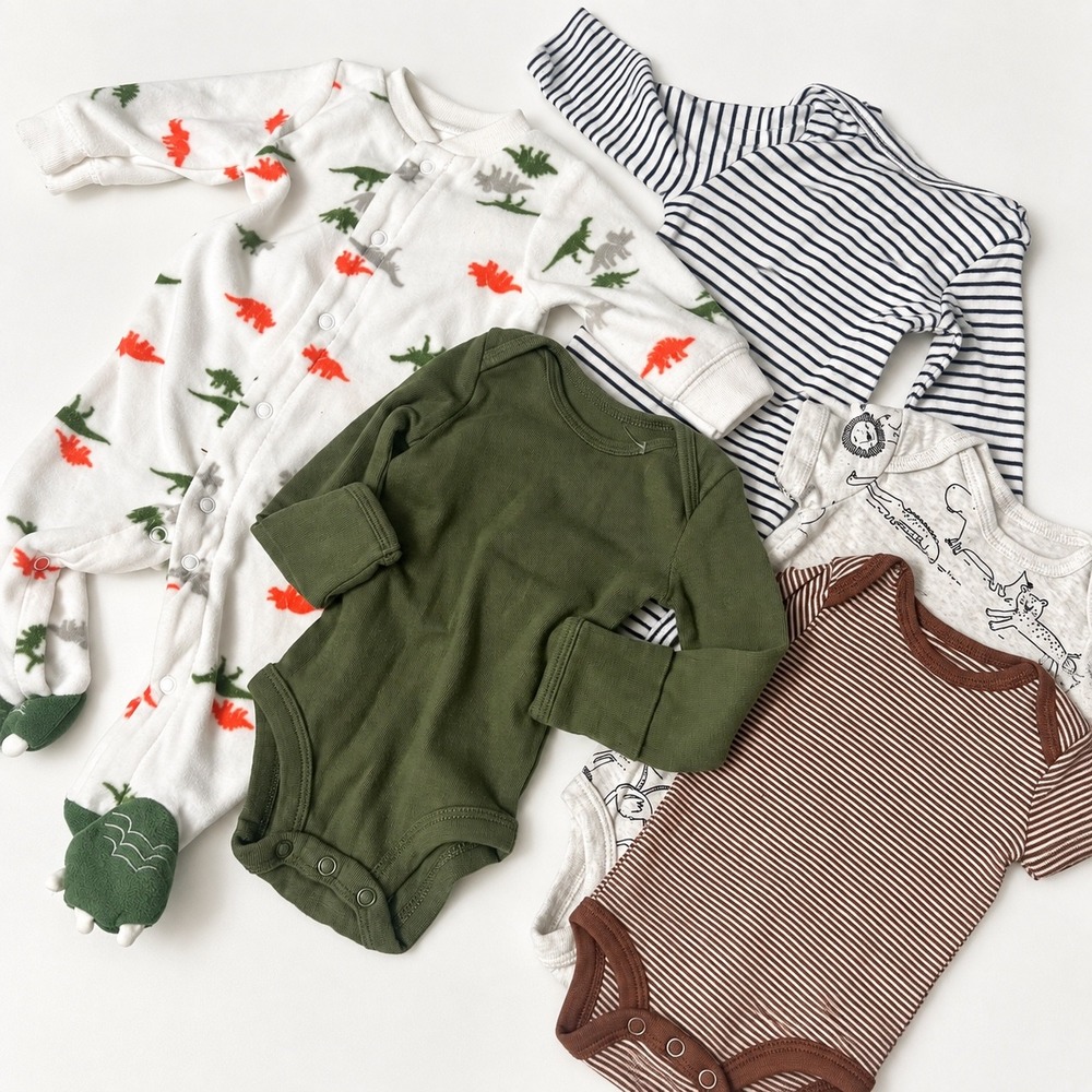Carters Newborn 5pc Lot Dinosaur Fleece Sleeper & Bodysuits Baby Shower Gift